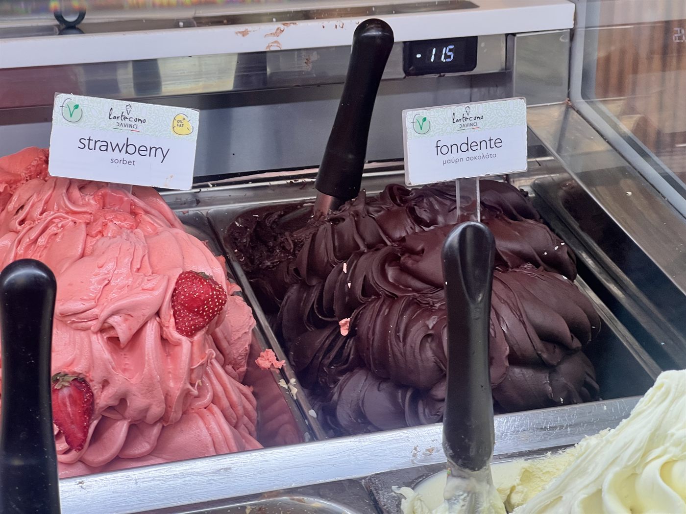 Vegan sorbet at Lartecono Da Vinci Gelato